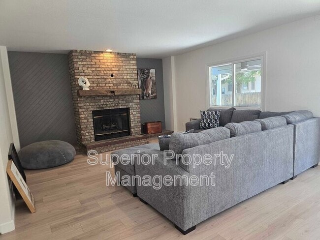 4126 Stoneridge Ct