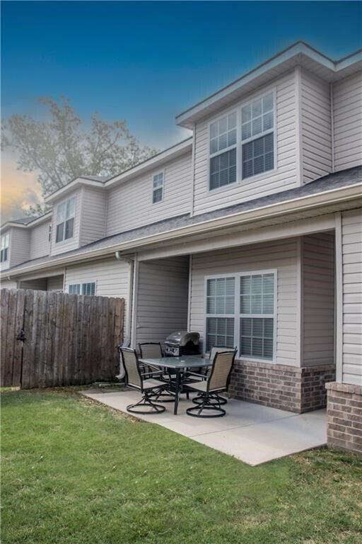 Photo - 608 SW 5th St