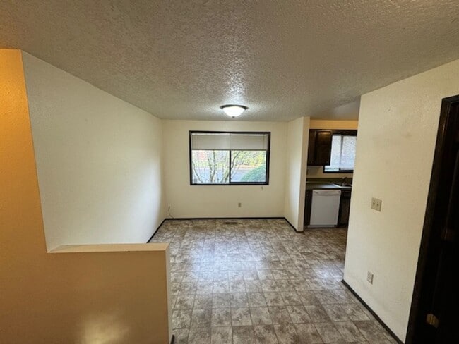 Photo - 427-4204-6 Evergreen Unit 4204