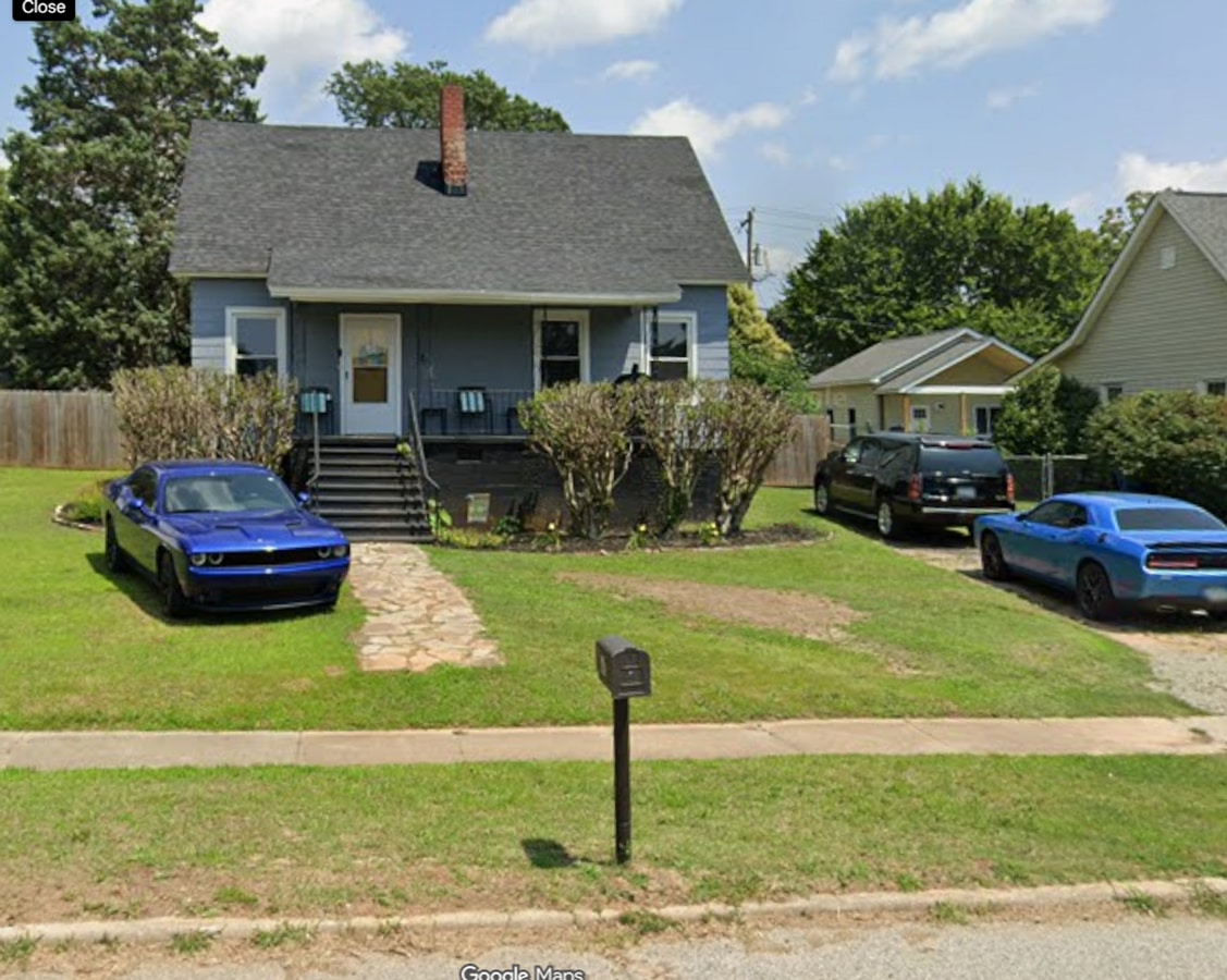 Charming 2BR Home Near Downtown Greenville – Private Yard & Convenient Location - Charming 2BR Home Near Downtown Greenville – Private Yard & Convenient Location
