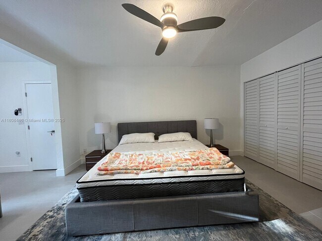 Photo - 8989 Byron Ave Unit 6