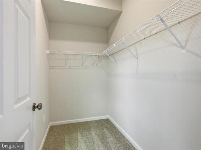 Photo - 124 SWANSONG Pl