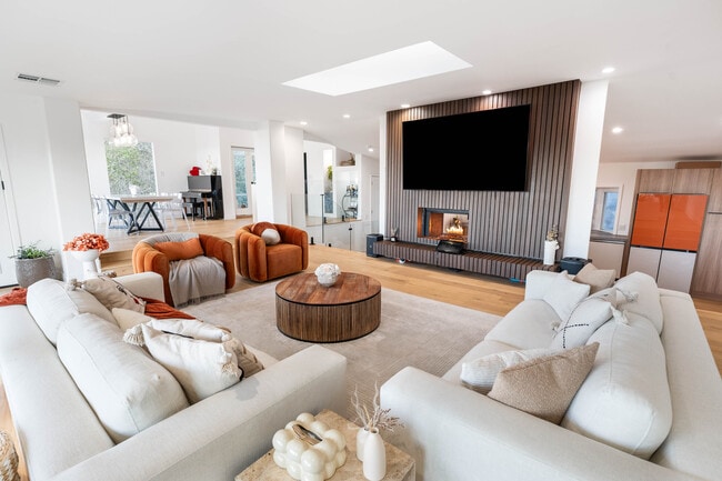 Photo - 3541 Multiview Dr