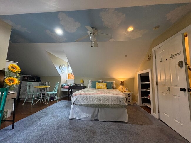 built in shelving is a plus - 540 E Taylor St Unit Taylor Studio apt C