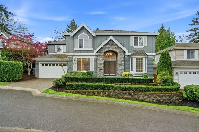 Photo - Beautiful Spacious 4 Bedroom Home for Rent In Kirkland