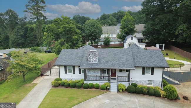 Photo - 569 Garner Way NW
