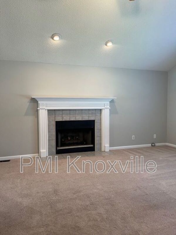 Photo - 1504 Randall Park Dr