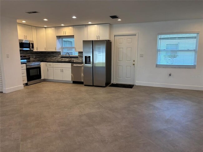 Photo - 5815 Erin Ln S