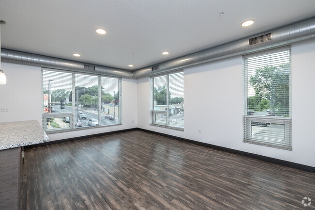2BR, 2BA - 1,141SF - Living Room - The Pearl Apartments