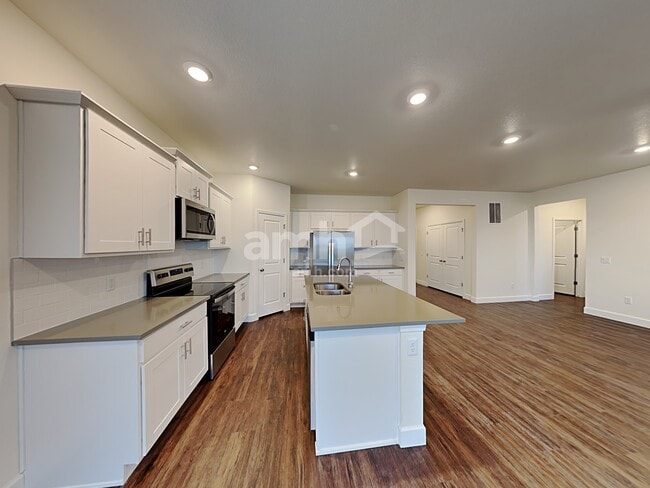 15052 W 82nd Pl
