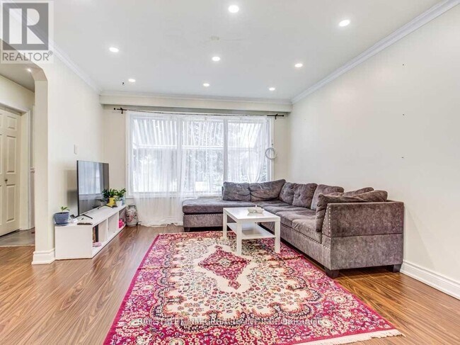 Photo - 389 Becker Rd