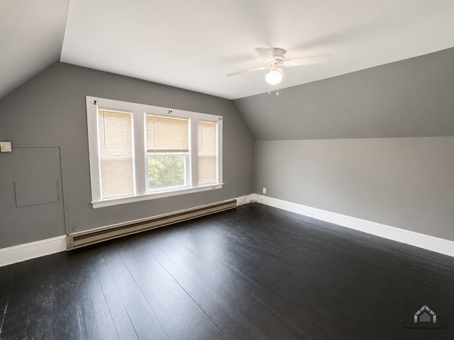 Photo - 16 West St Unit 3