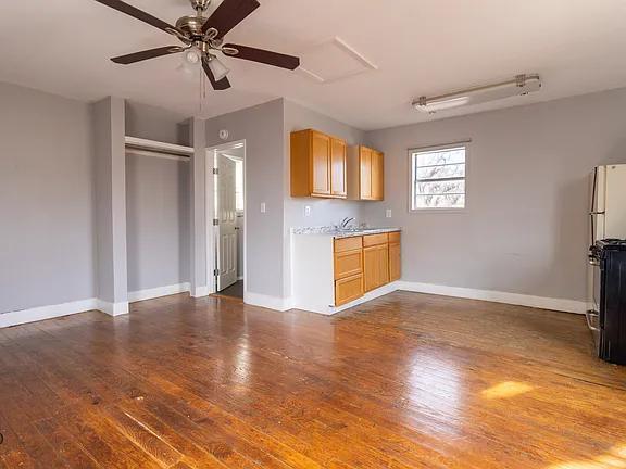 Building Photo - 1604 Harrison St