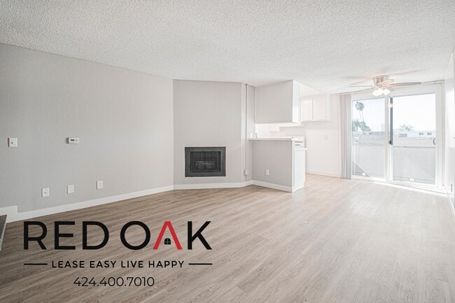 Building Photo - 8309 Cedros Ave