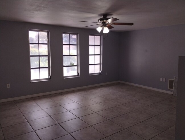 Photo - Charming 2 Bedroom, 2 Bathroom Home in Jasmine Estates – Pet Friendly!