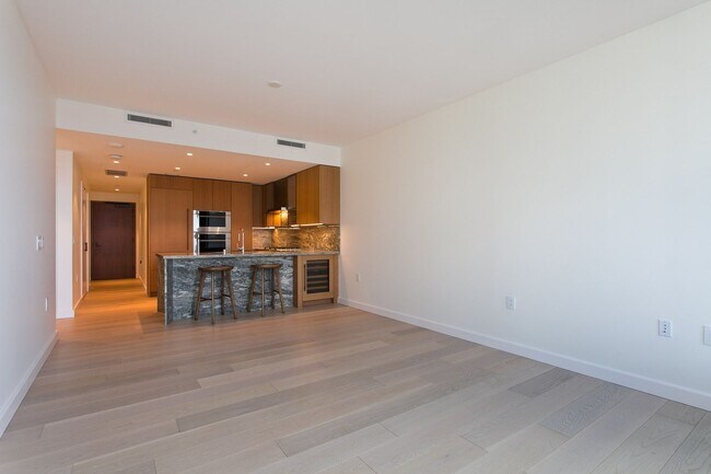 Photo - Victoria Place 2705 - Sophisticated 1BR