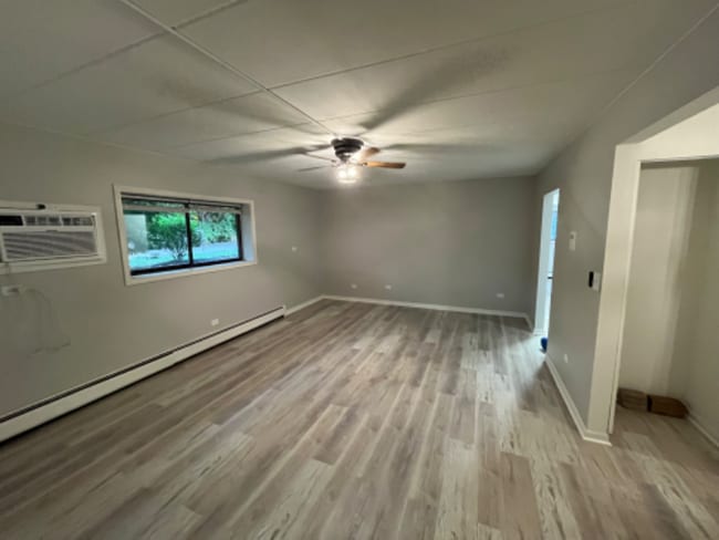 Photo - 154 E Bailey Rd