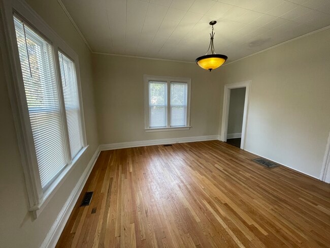 Dining Room - 9 Glen Arden Ln Unidad A