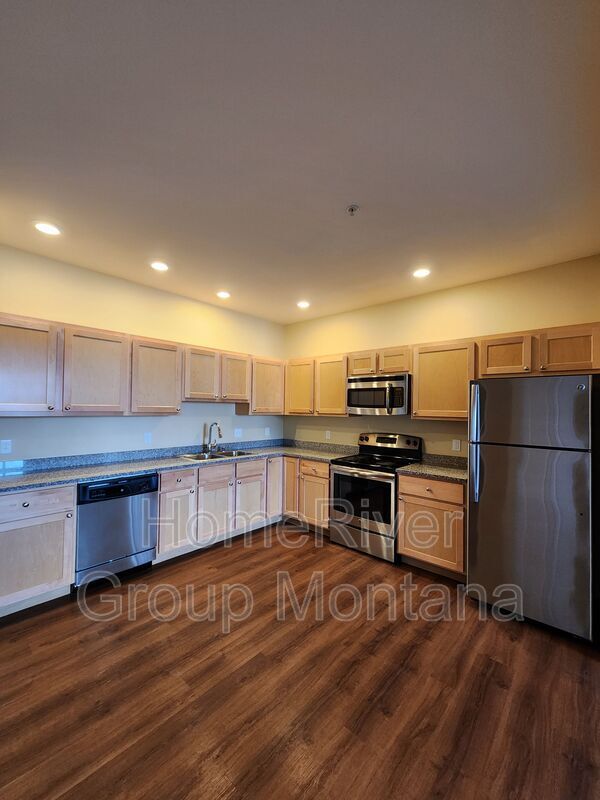 Photo - 1500 S 14th St W