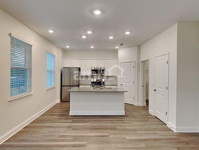 Photo - 1056 Grafton Ridge Dr