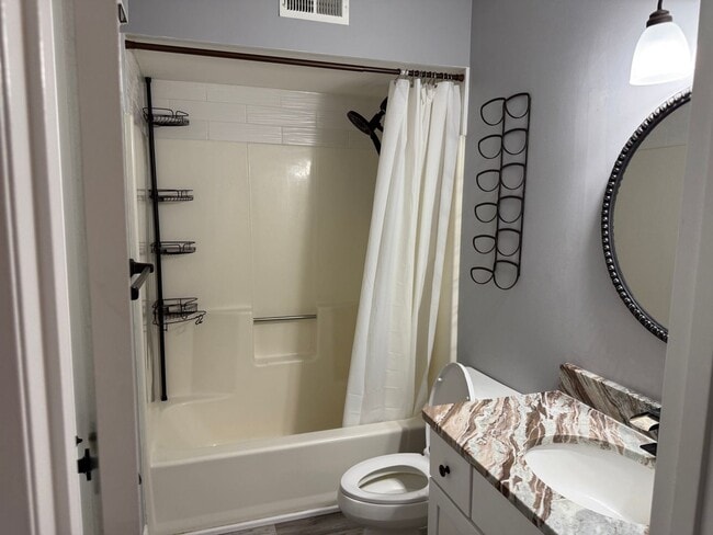 Photo - Beautiful 2 bedroom 2 bath unfurnished Townhome - Olde Point Golf Course - Hampstead