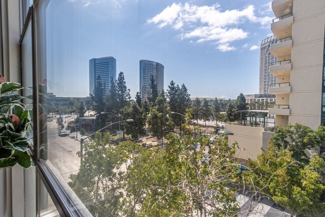 Photo - 555 Front St Unit ID1288263P