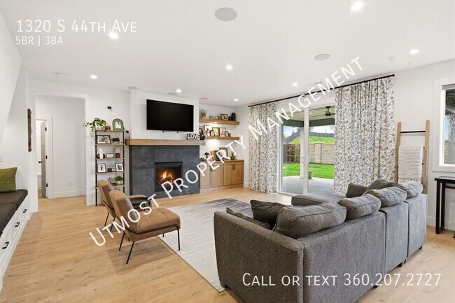 Photo - 1320 South 44th Ave
