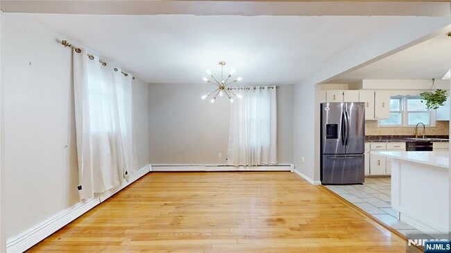 Photo - 40 Howard St