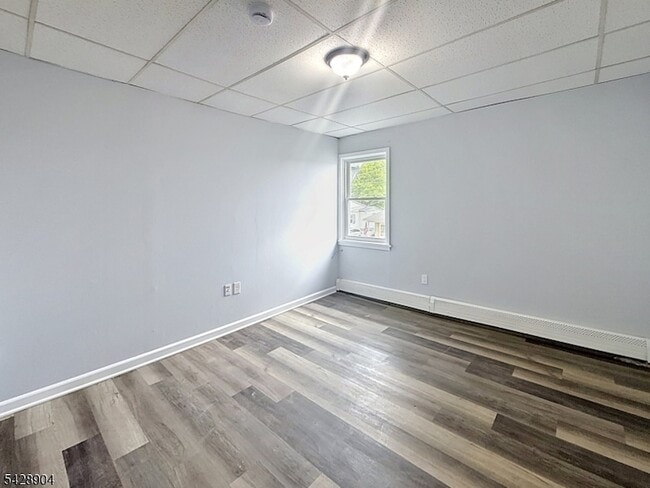 174 Main St Unit 2R