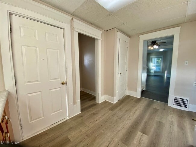 Photo - 581 Schiller Ave Unit 1