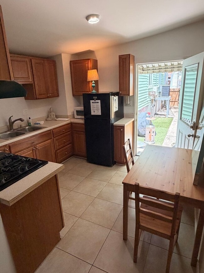 Photo - 1BD/Studio in Gated Property w/ Shared Courtyard Unit 3312 Carondelet
