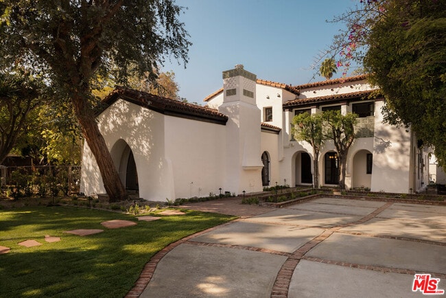 Photo - 1641 N Ogden Dr