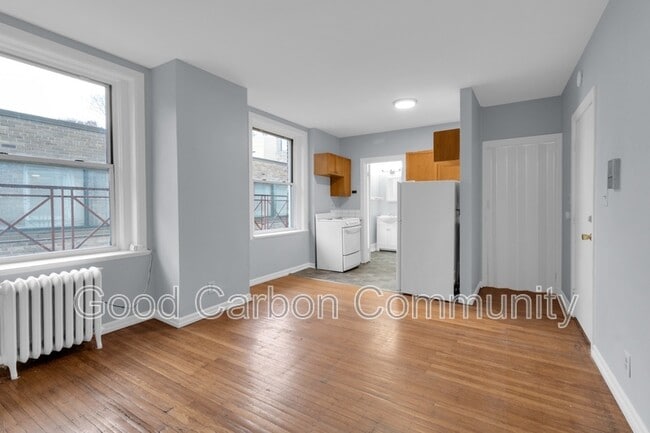 Photo - 131 Allen St Unit 7