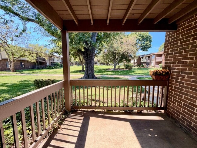 566 Somerset Ln Unidad 2