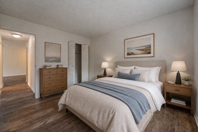Waverlywood Apartments and Townhomes