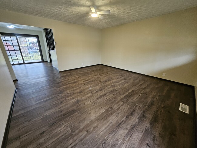 Photo - 3403 N Hartman Dr