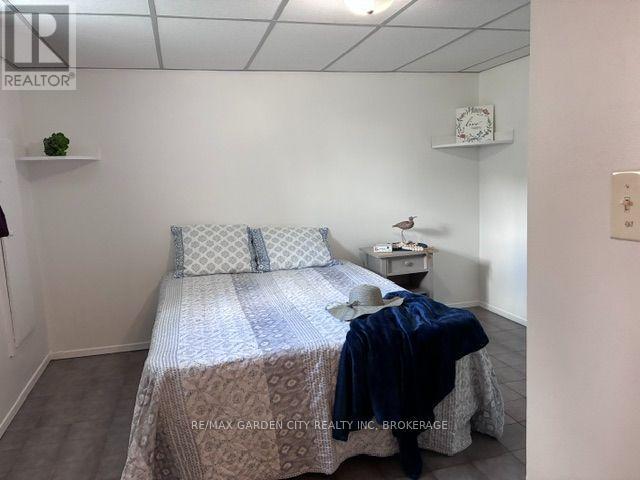 131 Lyons Ave Unit 5