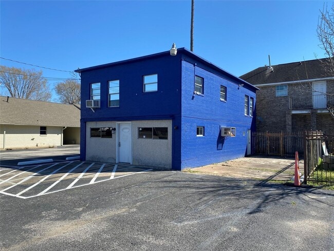 Building Photo - 3427 Federal Rd Rental