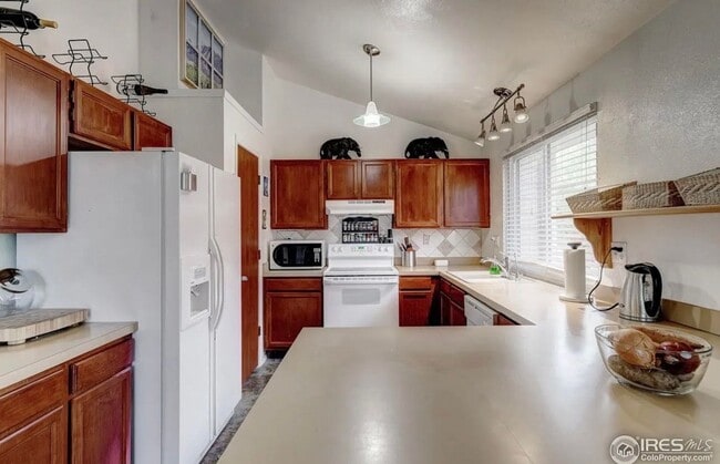 Photo - Beautiful, Light-Filled 4 bed, 2 bath North Boulder Home!