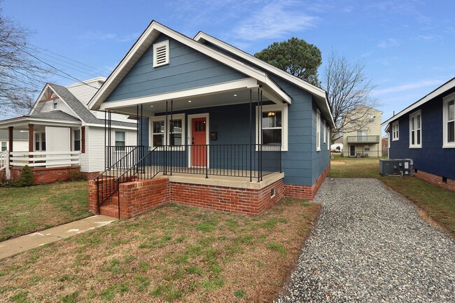 Photo - 215 E Cummings Ave