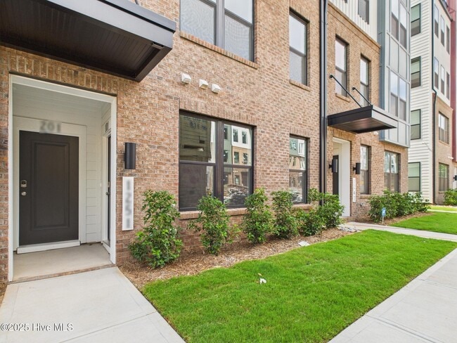 Building Photo - 1251 Shaw View Aly Unit 101 Rental
