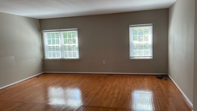 Photo - 2893 Seminole Rd