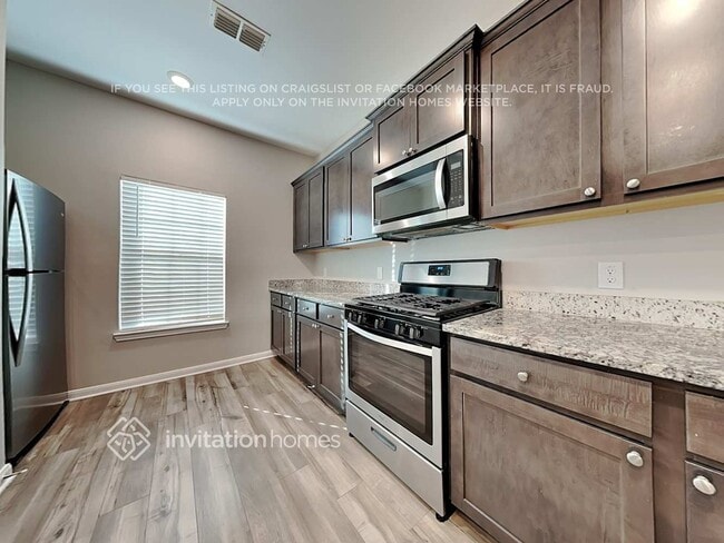 Photo - 3127 Angus Dr