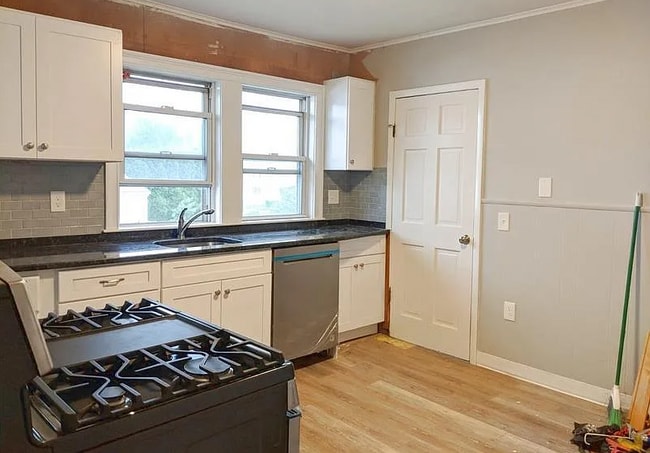 Building Photo - 58 Buzzells Ln Unit 1 Rental
