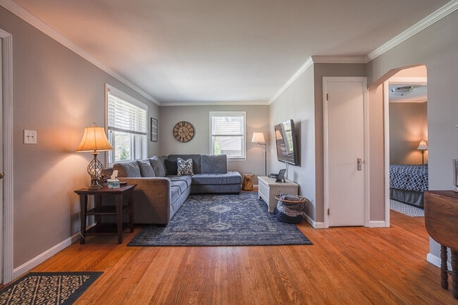 Photo - 43 Carran Dr