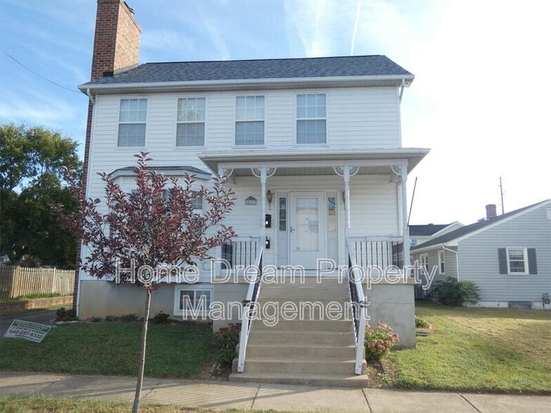 2623 Van Buren St