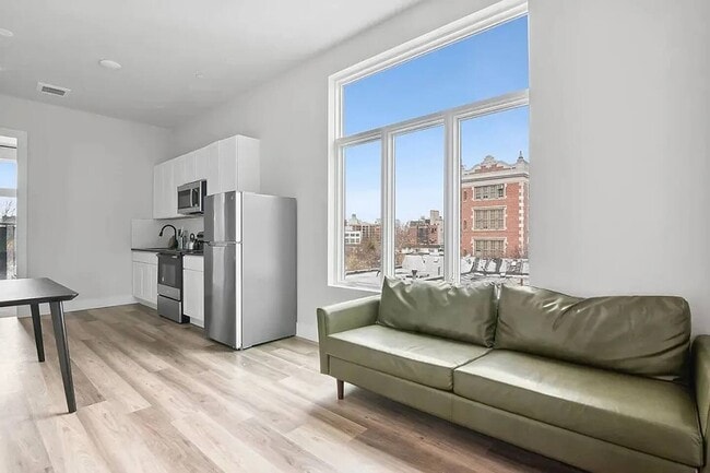 61 Delmonico Pl Unit 2A, Brooklyn