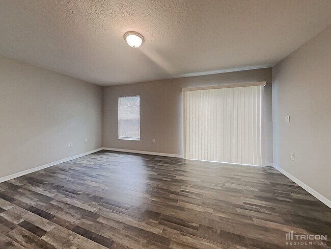 Photo - 9268 Gibralter St