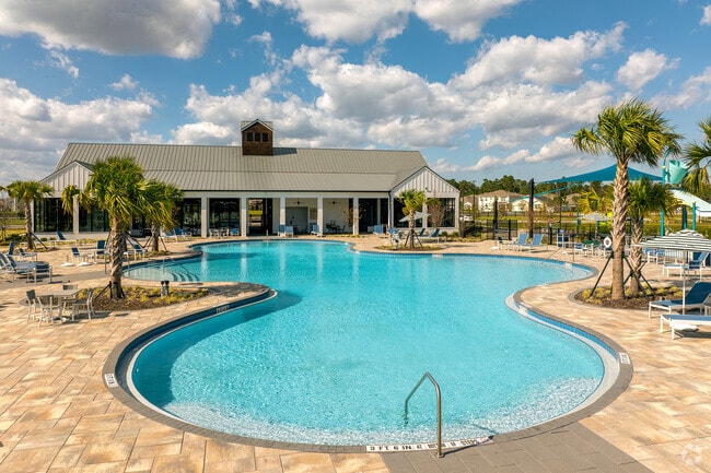 Resort Style Pool - Ibis Park at Harmony West