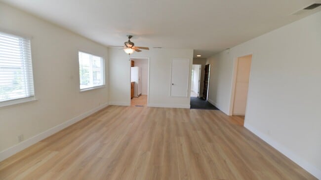 Photo - 106 Avenida Lucia Unit #B